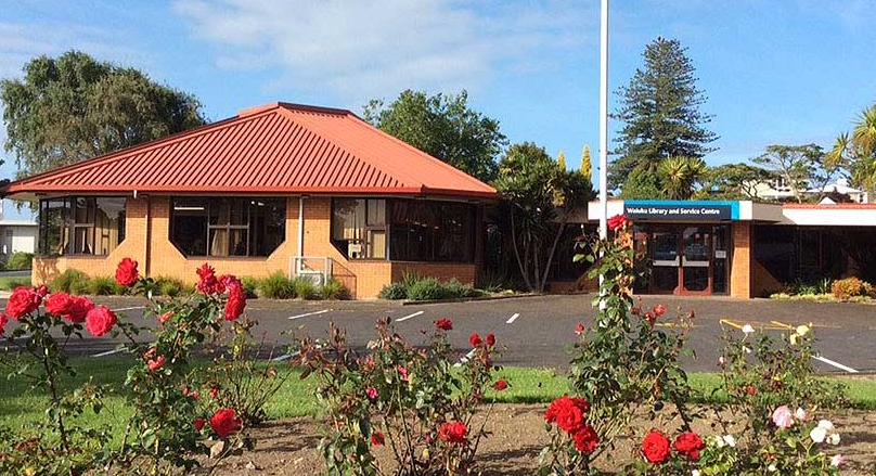Exterior view of Waiuku Library.