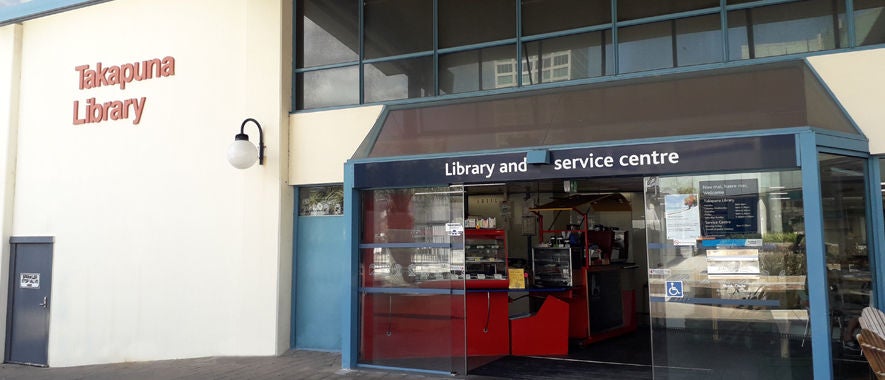 The front entrance to Takapuna Service Centre.