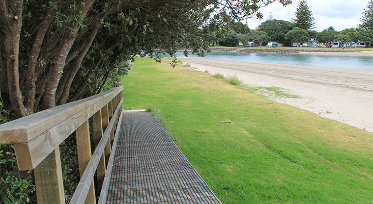 Amorino Park - Walkway down to the beach. Photo credit: M Loubser.