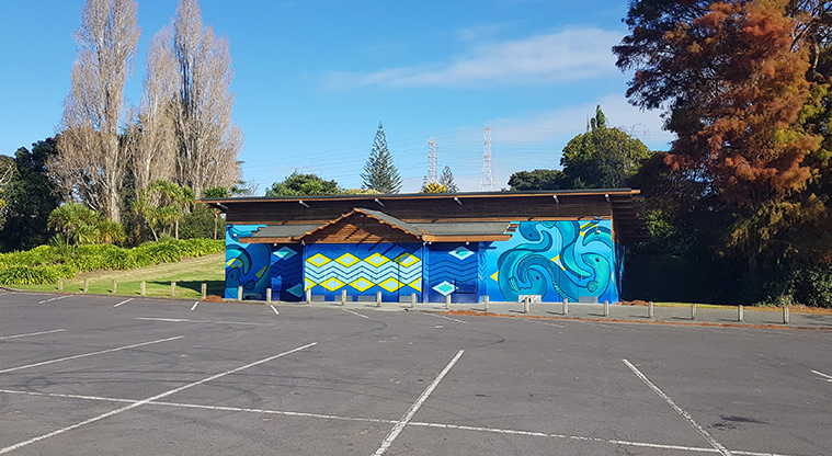 Archibald Park - Toilets and changing rooms by the Beaubank Road car park.