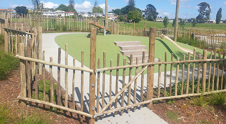 Archibald Park – Fenced junior play area. Photo credit: J Grigg.