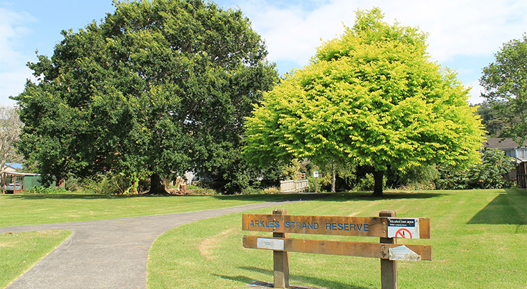 Arkles Strand Reserve - Park sign. Photo credit: M Loubser.