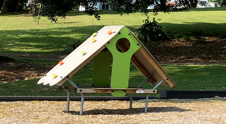 Arthur S Richards Memorial Park – Climbing frame for young children. Photo credit: S Hulse.