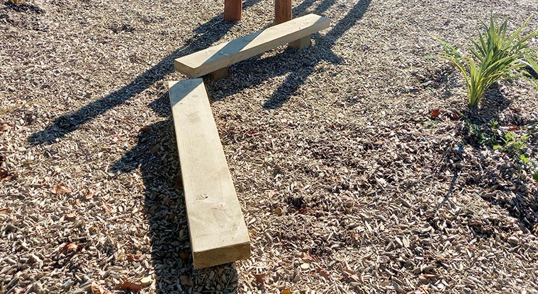 Onewherowhero / Brains Park - Wooden planks for balancing and walking through the nature area.