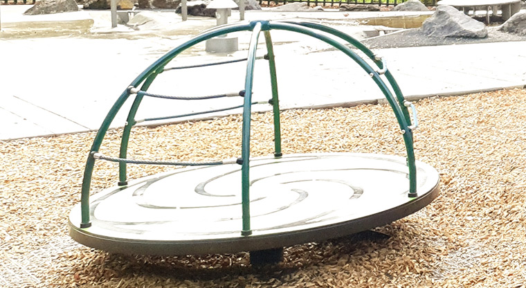 Craigavon Park – Rocking and spinning equipment.