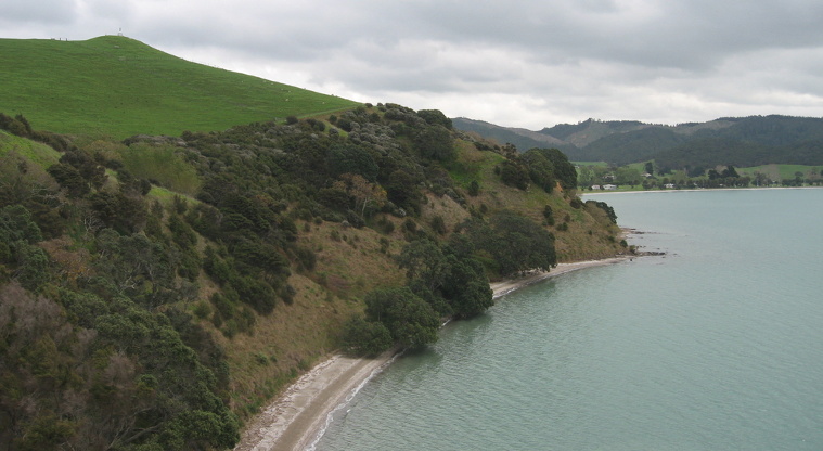 Duder Regional Park - Waiapu Bay/Sandy Bay, looking towards Umupuia Beach.