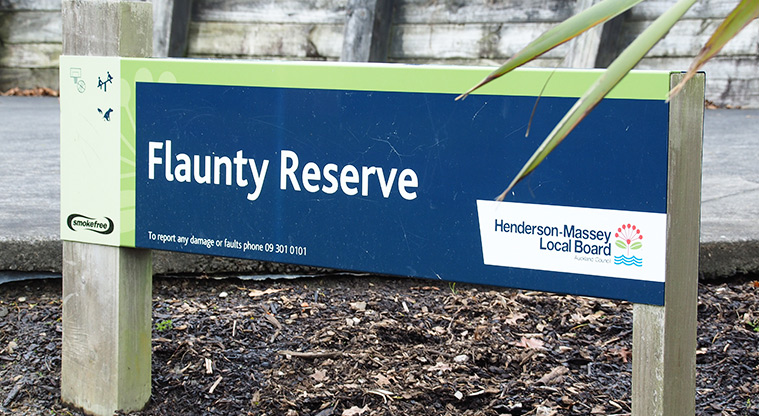 Flaunty Reserve - Reserve sign at the entrance. Photo credit: T Hodder.