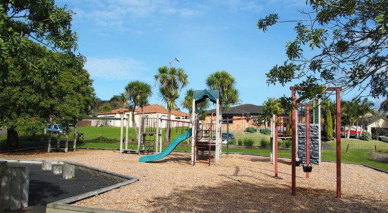Mānutewhau / Manutewhau Reserve - Playground, swings and stepping poles. Photo credit: Tracey Hodder.
