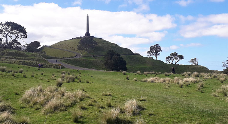 Maungakiekie / One Tree Hill Domain – View to the top of the maunga and the memorial.