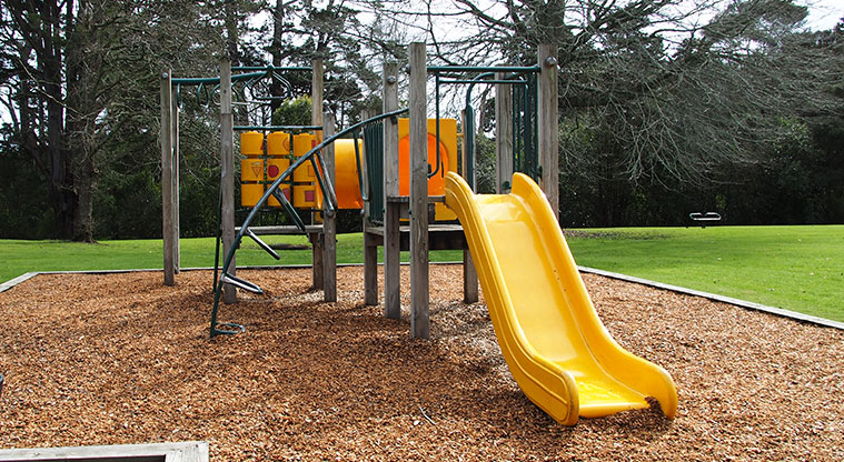 Opanuku Reserve - Playground with climbing equipment, a tunnel and slide. Photo credit: Tracey Hodder.