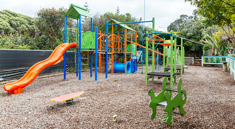 Ōrewa Beach Holiday Park playgound.