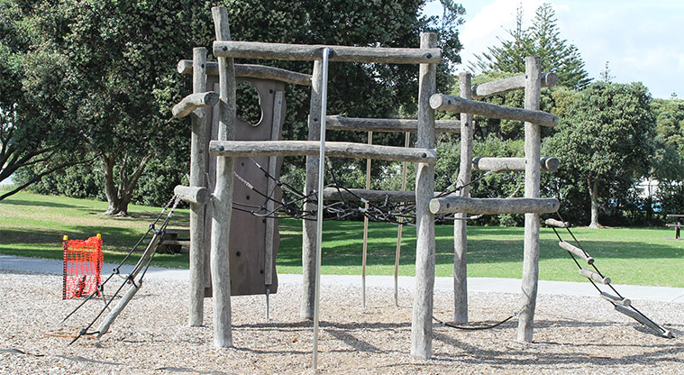 Ōrewa Reserve - Wooden climbing frame with rope ladders and nets. Photo credit: M Loubser.
