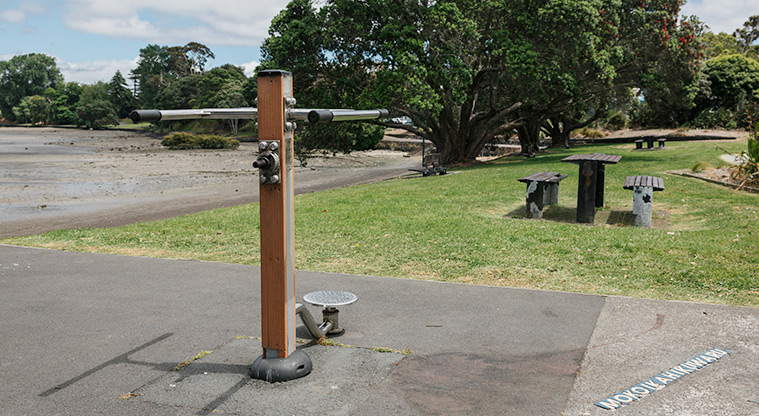 Panmure Basin - Piece of fitness equipment near the skate park. Photo credit: J Farnworth.