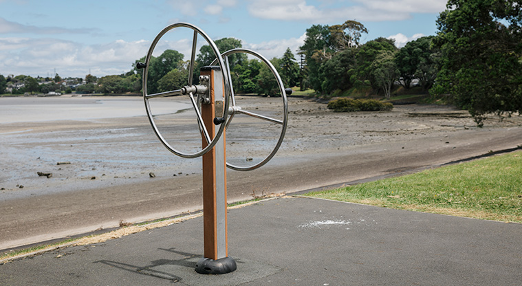 Panmure Basin - Piece of fitness equipment near the skate park. Photo credit: J Farnworth.