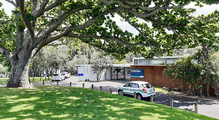 Pt Erin Park - A section of the park with the entrance to the Pt Erin Pools in the background. Photo credit: T Hodder.