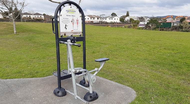 Rānui Domain - Fitness equipment. Photo credit: Tracey Hodder.