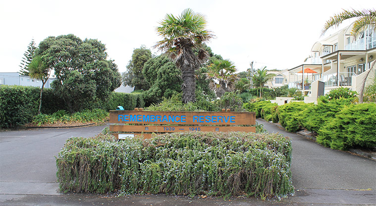 Remembrance Reserve - Sign at the entrance with trees in the background. Photo credit: M Loubser.