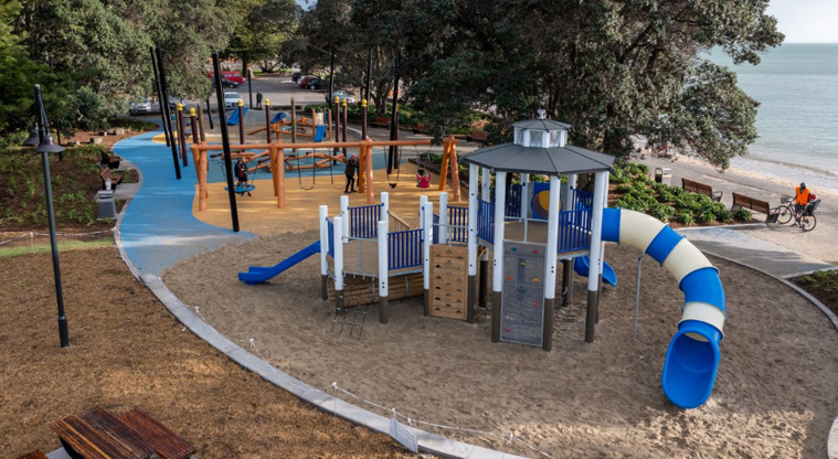 Selwyn Reserve - A large lighthouse-inspired playground with accessible paths leading to the nearby car park and beach.
