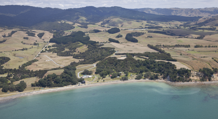 Tāpapakanga Regional Park - Aerial view looking towards the Hunua Ranges.