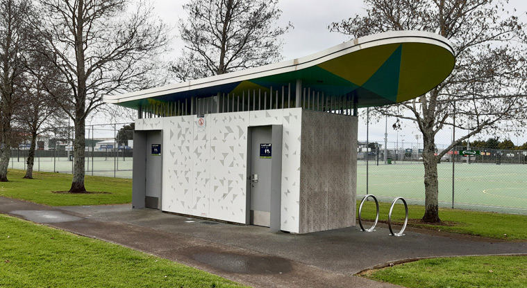 Te Pai Park - Accessible toilets. Photo credit: Tracey Hodder.