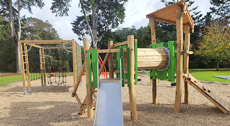 Urlich Esplanade Reserve - Climbing frame with tunnel, ramp and slide, with the climbing wall and rope nets in the background.