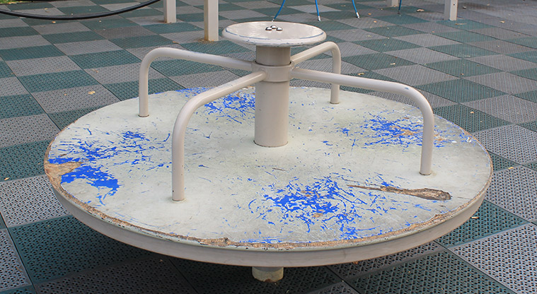 Victoria Park - Metal spinner. Photo credit: M Loubser.