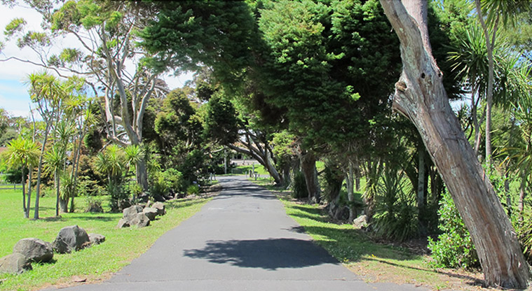 Birdwood Path - Follow access way out to Glen Road