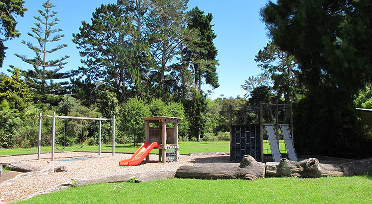 Birdwood Path - There is a small kid’s playground
