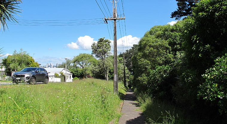 Chelsea Heritage Path - Follow the path down Rawene Road