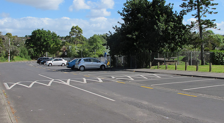 Churchill Park Path - Kinsale Avenue car park.