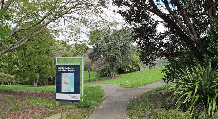 Clearwater Cove Path - Wiseley Road access.
