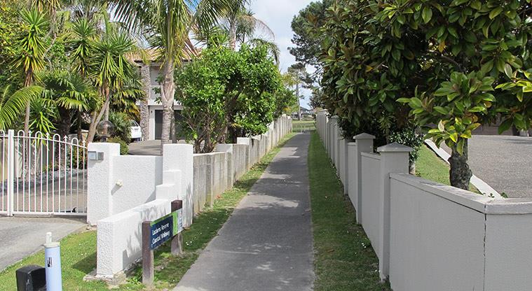 Clearwater Cove Path - If you walk back to Luckens Reserve, look for this path at Mansion Court.