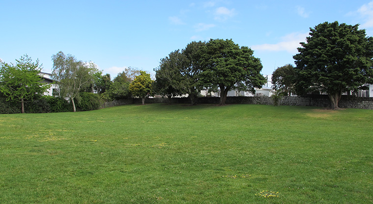 Dominion Road Loop Path - Centennial Park.
