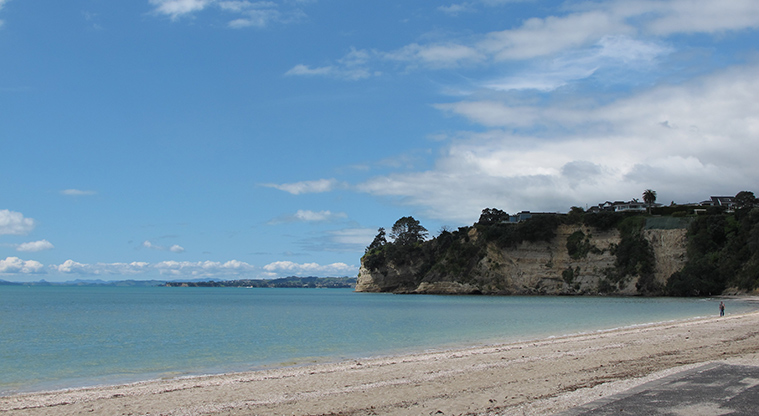 Eastern Beach Path - White sand beach, great for swimming when the tide is in