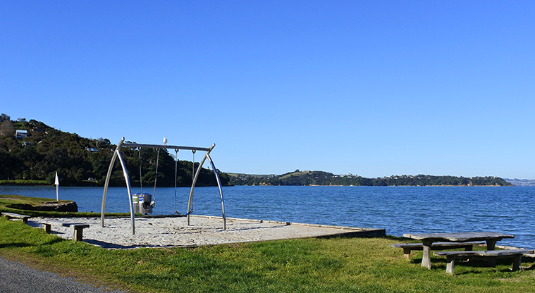 Esplanade Path - Start of the path at Blackpool Beach, near the bottom of Moa Avenue.