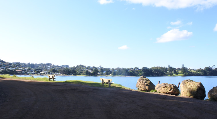 Esplanade Path - The Esplanade curves its way around the coastline.