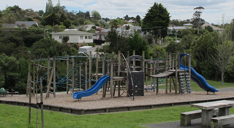  Te Ara Hono / Glen Eden to Kaurilands Path - Ceramco Park playground.