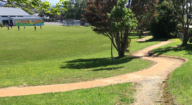 Glenavon School Path - Sandstone track joining onto short mountain bike track