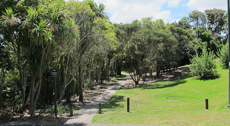 Greenhithe West Path - At the end of Almond Grove walk through Orchard Reserve.