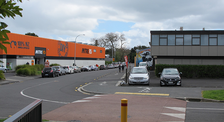 Grey Lynn Greenway Path - Short section of shared path connecting across Richmond Road.