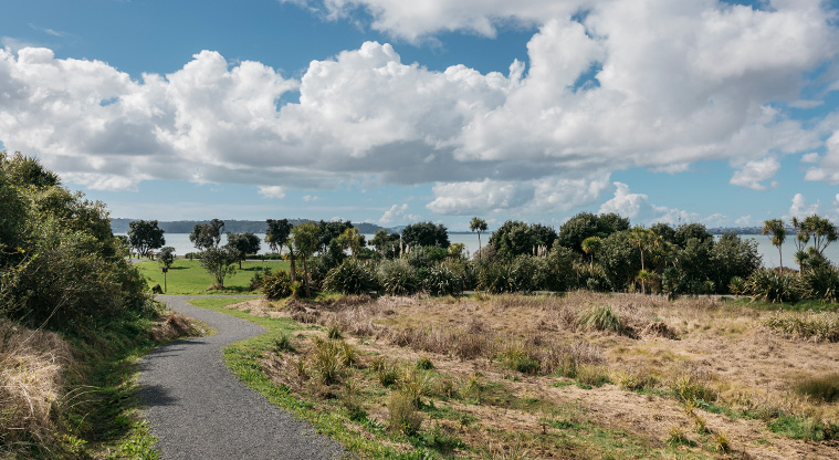 Harbourview - Orangihina Path - The path is made of compacted gravel.