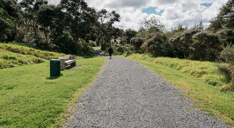 Harbourview - Orangihina Path - A typical section of gravel path.