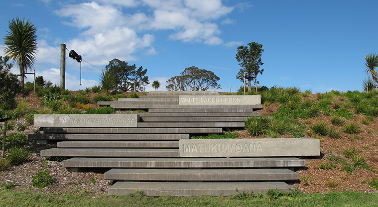 Heron Park Path - Steps down to dog exercise area.