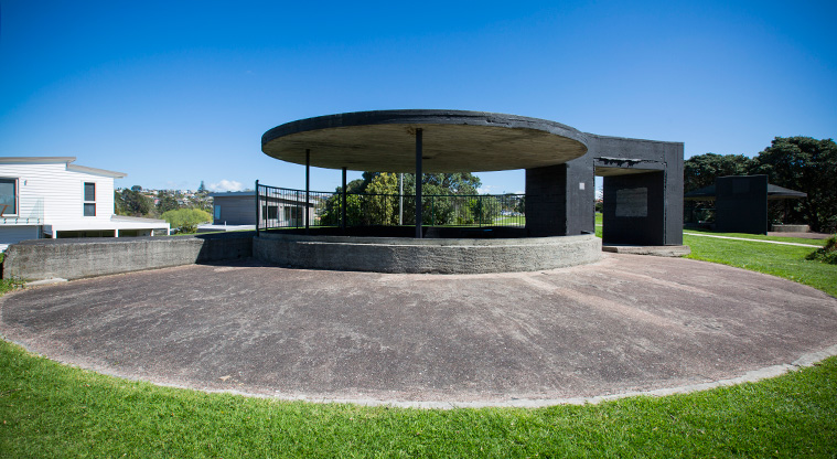 Kennedy Park to Castor Bay Path - military heritage at Kennedy Park