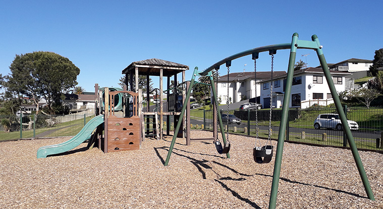 Kohuora Short Loop Path - playground at the Lendenfeld Drive entrance of Kohuora Park