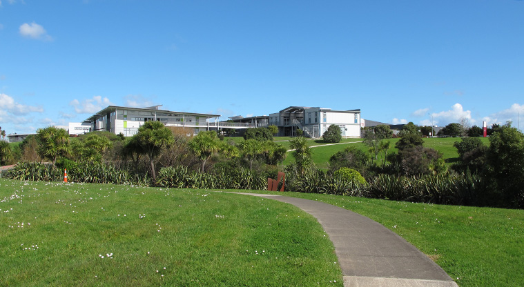 Logan Carr Path - Path connecting to Botany College.