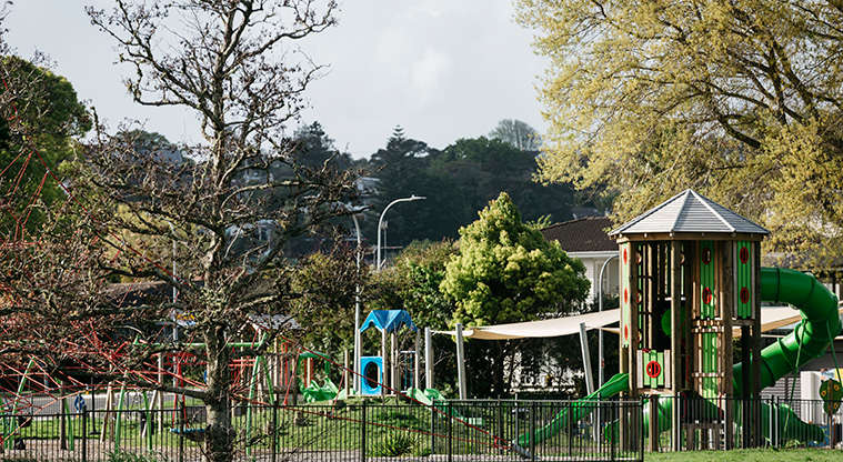 Madills Path - Playground at Madills Farm Recreation Reserve.