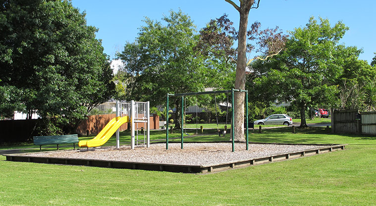 Manutewhau Path - Playground in St Margarets Park.