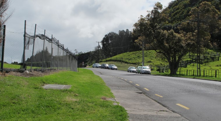 Maungarei / Mt Wellington Path – Footpath along Mountain Road.