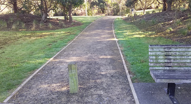 Onepoto Path - Start of gravel section of the path.